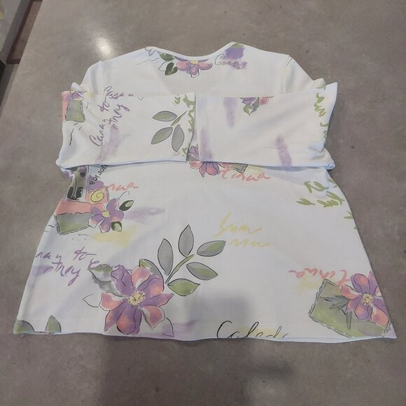 ALIA PETITE White/Purple/Green Floral Design Top w/French Wording - Large - Picture 3 of 11